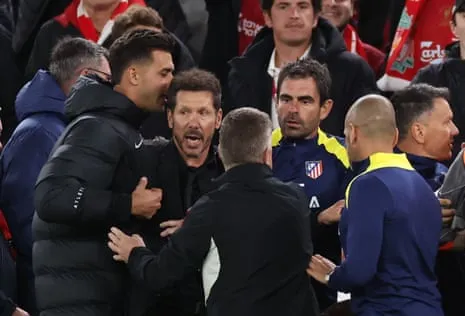 Simeone Blames Altercation with Supporter on Being Abused Throughout the Match’