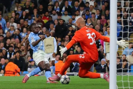 Doku Decorates Manchester City's Victory Against the Italian Side After De Bruyne's Premature Return Comeback