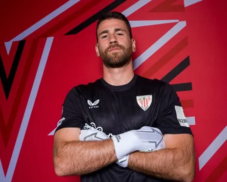 El portero Simón: ‘Conseguir un título con el Athletic me satisface mucho más que diez trofeos fuera de aquí’